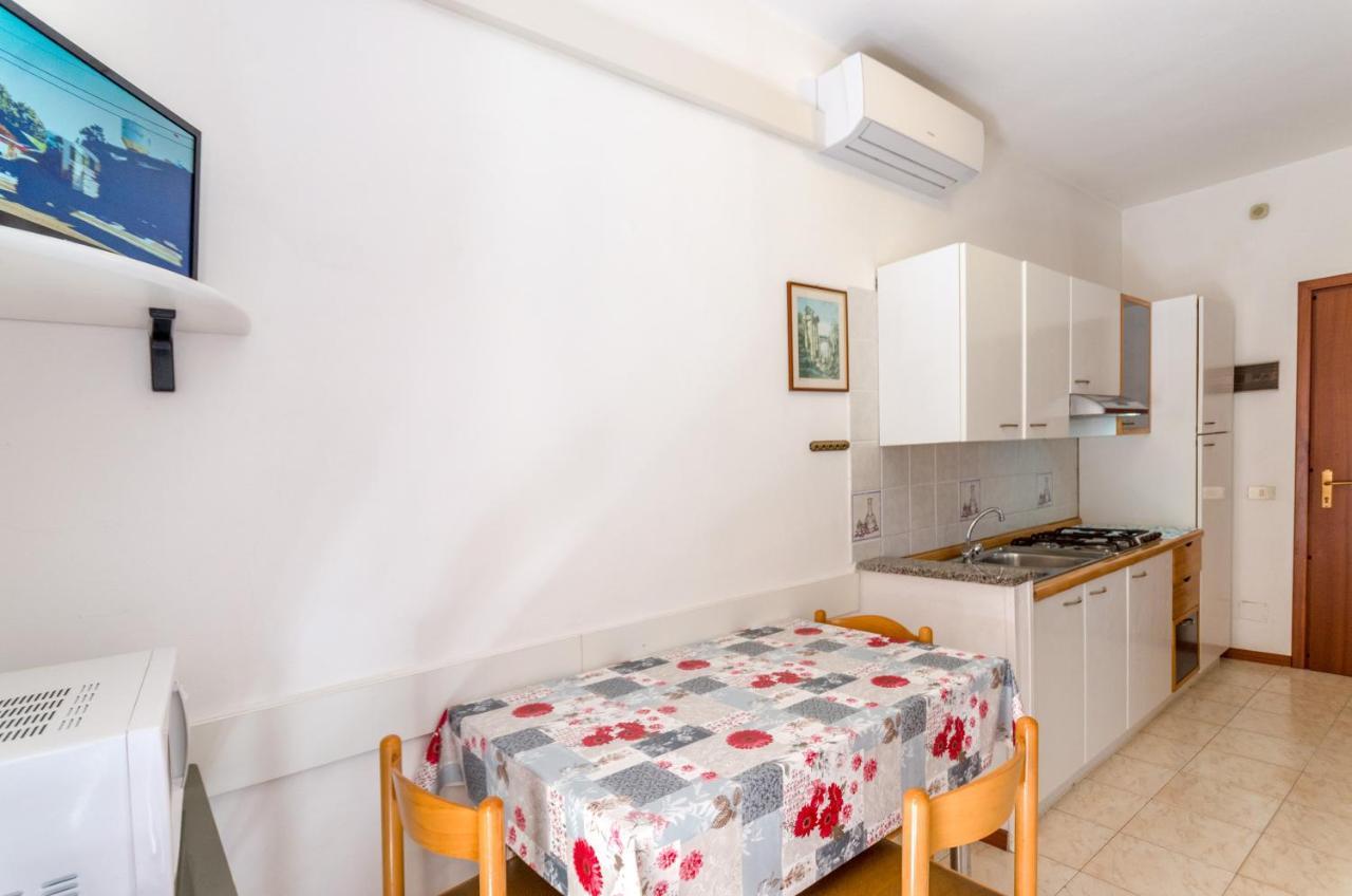 Apartment Calligher *