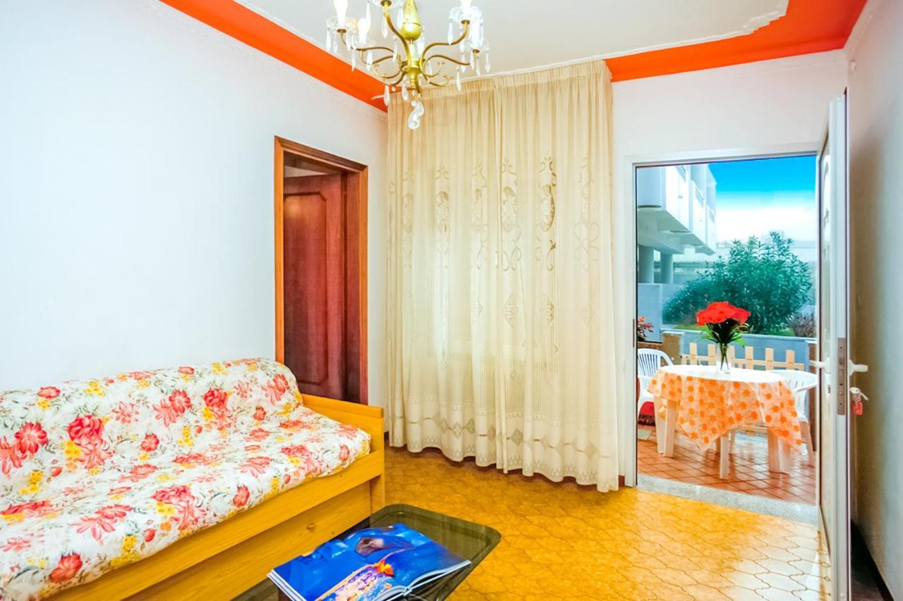 Apartment Calligher